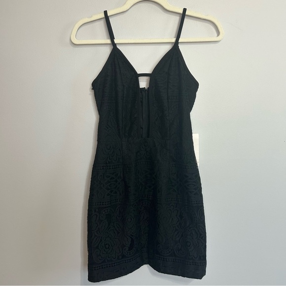 NWT Tobi Black Lace Detail Cutout Sleeveless Mini Dress Women’s Size XS - Picture 2 of 6